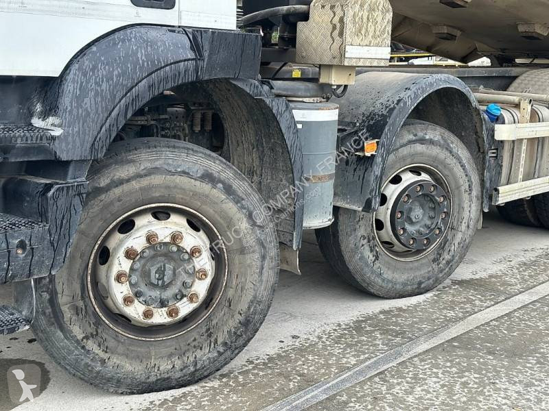 Iveco 450 truck