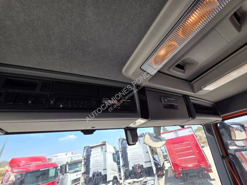 Camión Renault 380 P4X2 E6