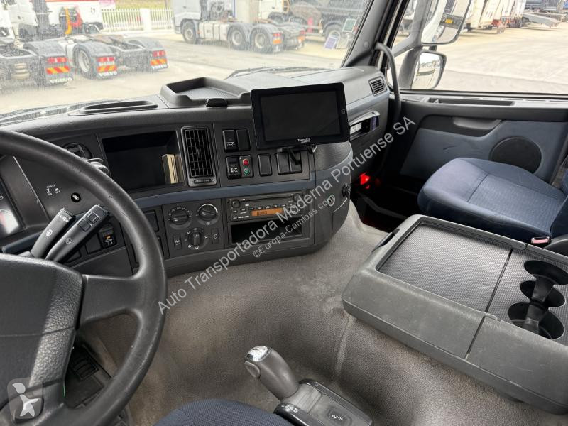 Camión Volvo 400