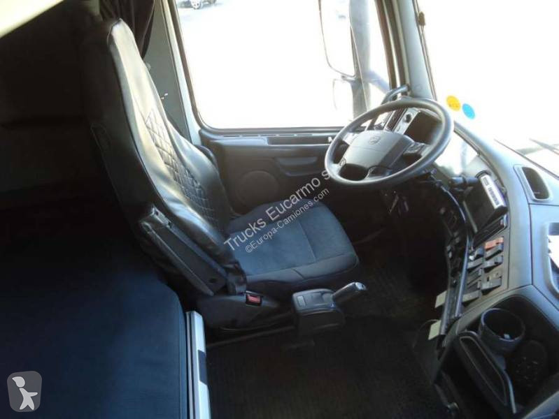 Camión Volvo 540