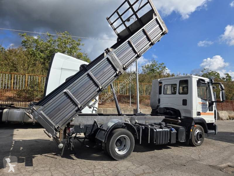 Camión Iveco 80 E 22