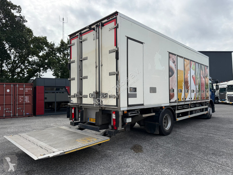Camión Renault 270 18T, Carrier Supra 950 MT