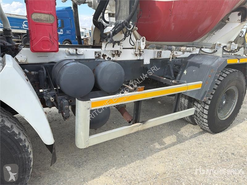 Camion Astra 1 4x2 Mixer Truck