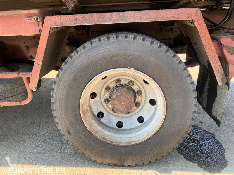 Camion Iveco 130E18