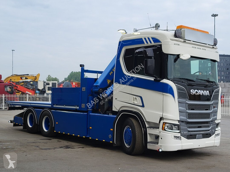 Camião Scania 580