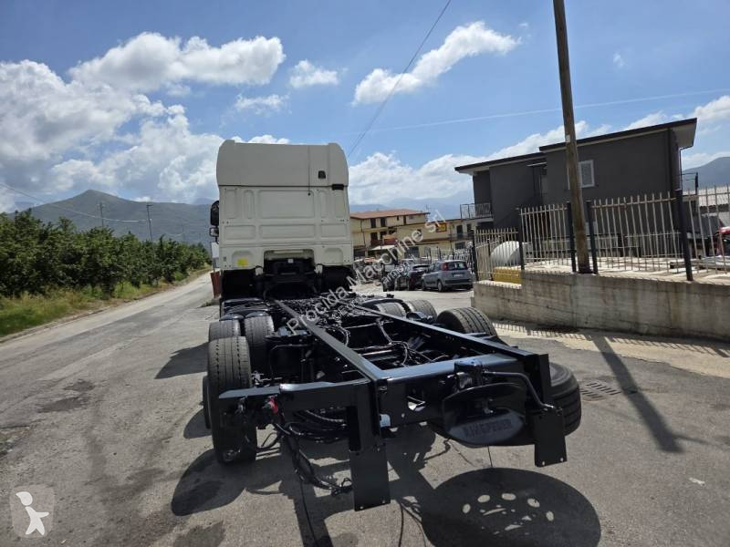 Camion DAF 440