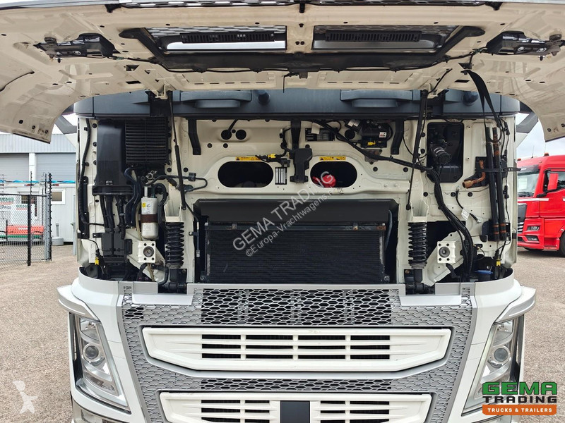Camion Volvo 460 6x4 GlobeTrotter Euro6C - 10T...
