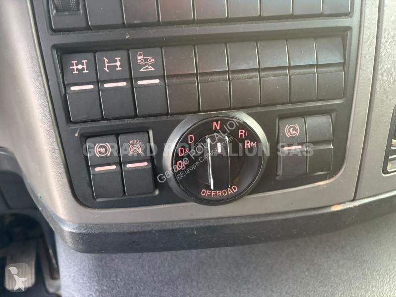 Camion MAN bâchage manuel  35.420