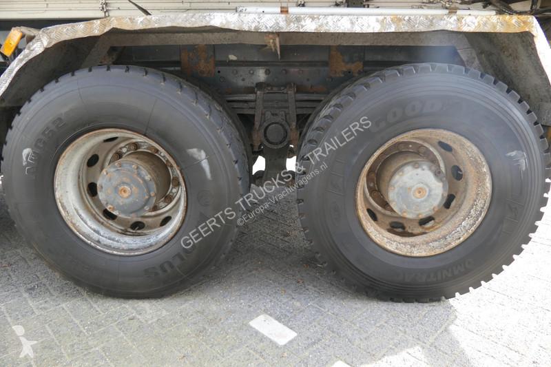 Camion Mercedes 3241