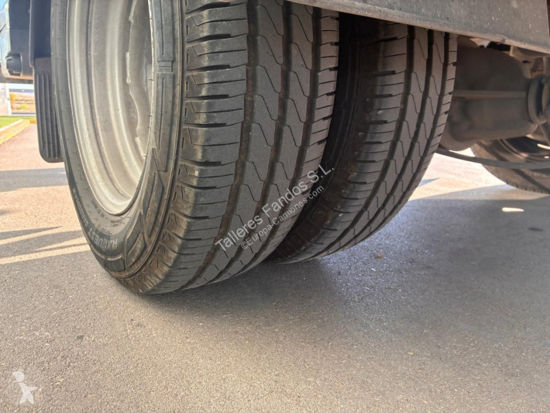 Грузовик Iveco  35C16H3.0