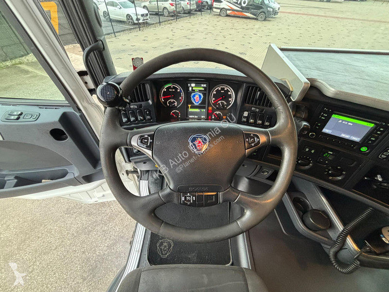 Camion Scania R 490 8x4*4 BOX =6071 mm