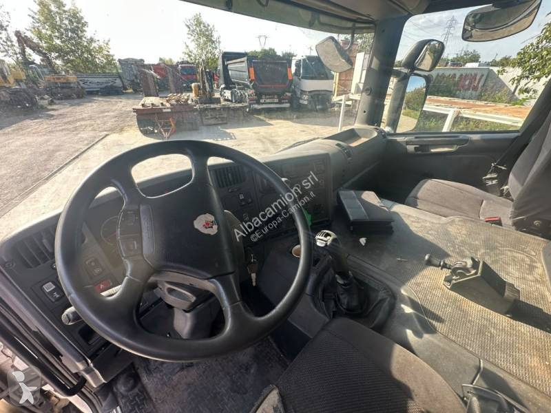 Camion Scania 320