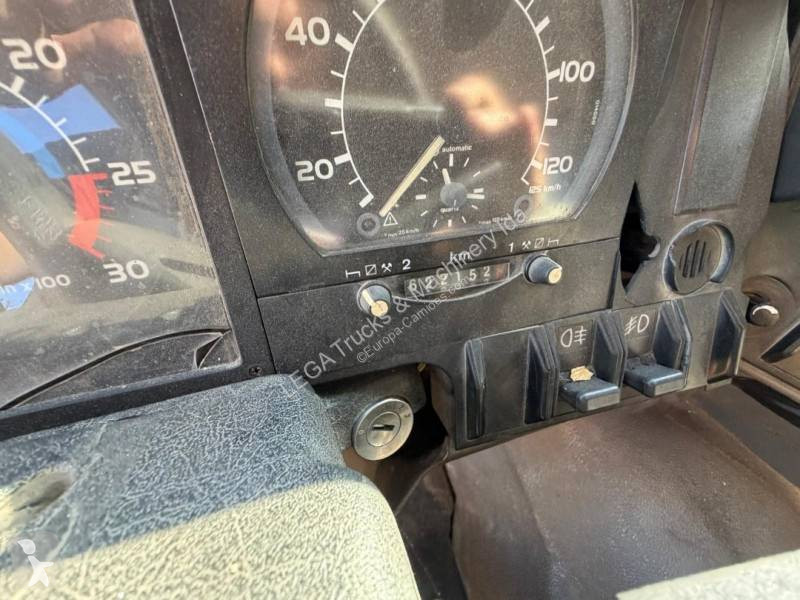 Lastbil Volvo 320