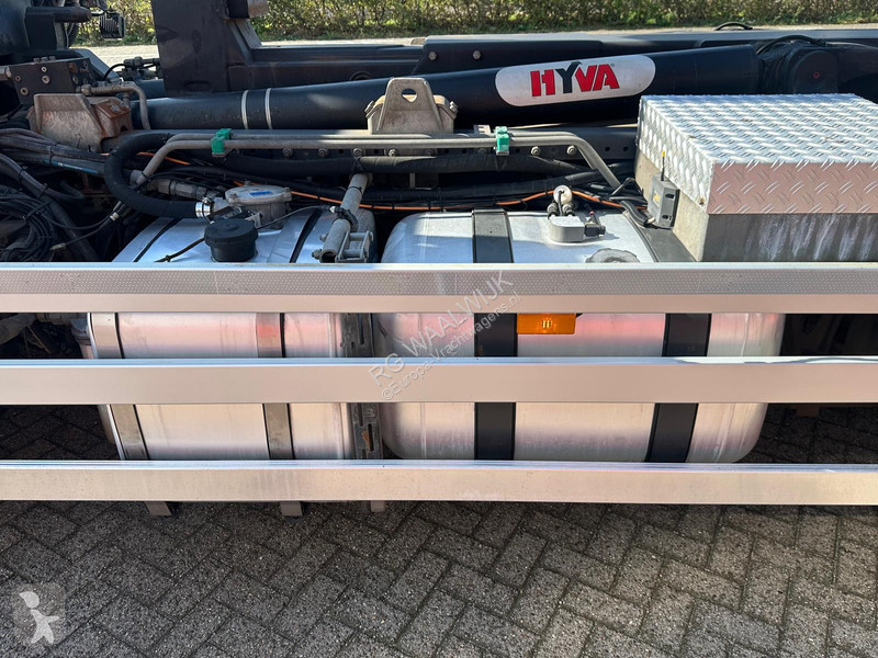 Lastbil Mercedes 2833 NL kenteken