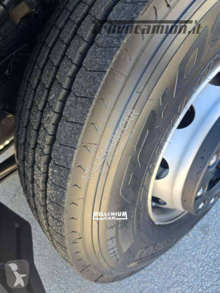 Lastbil Iveco 450 CELLA 7,60 GRUPPO SPONDA ATP...