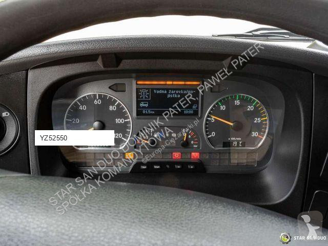 Ciężarówka Mercedes 1226 4x4 mobile workshop