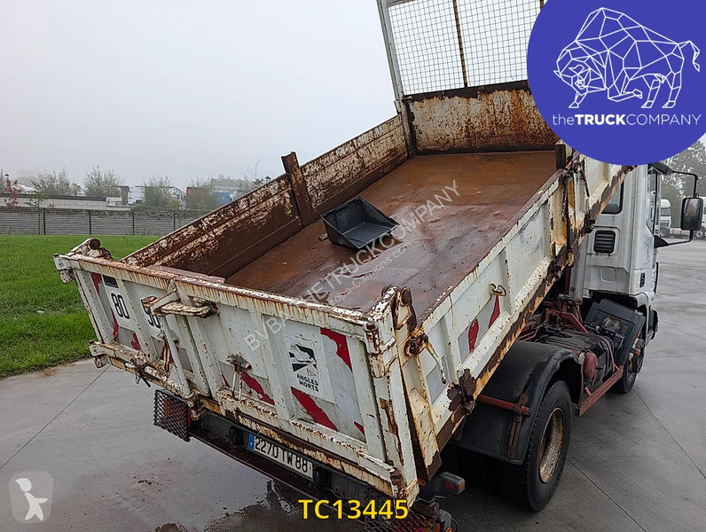 Camión Iveco EuroCargo 100 E18