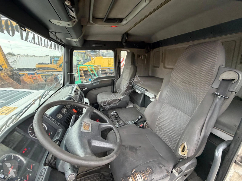 Camión MAN 26.350 Fuel Tank Truck 6x2 20.060...