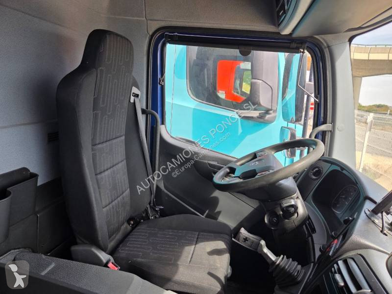Camión Mercedes 1218
