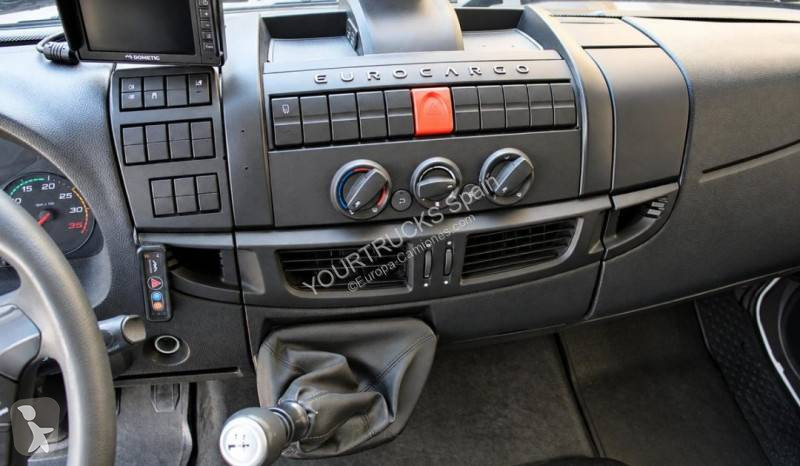 Camión Iveco 100 E 19