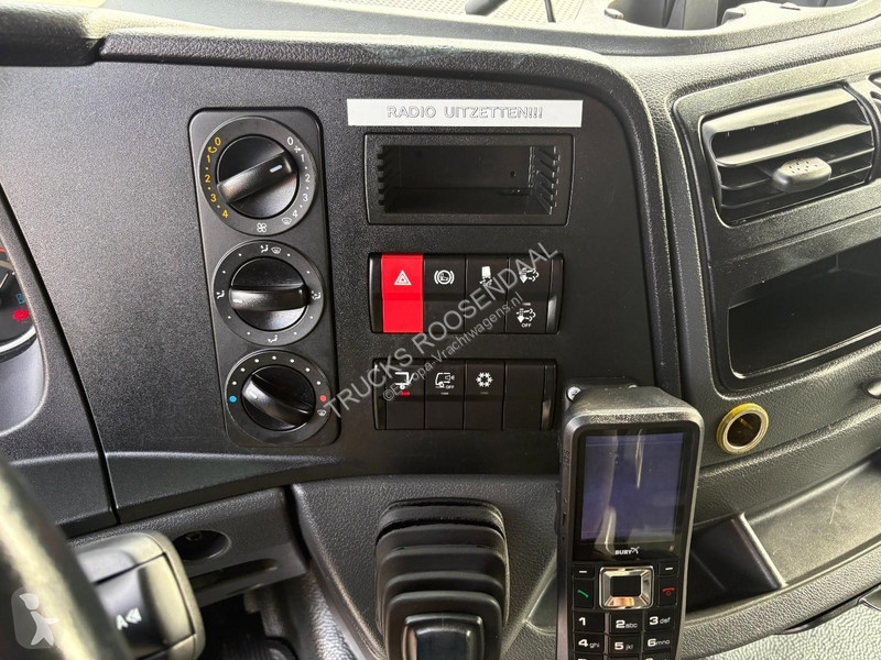 Vrachtwagen Mercedes 1623 + LOADLIFT 2000 KG +...