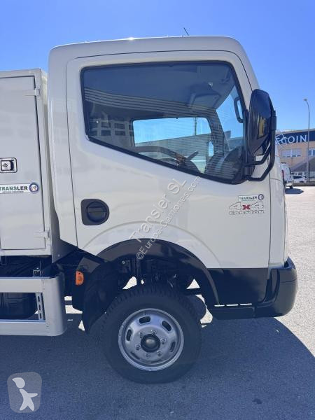 Camion Nissan