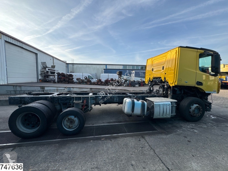 Грузовик Mercedes 1843 6x2, Retarder, PTO