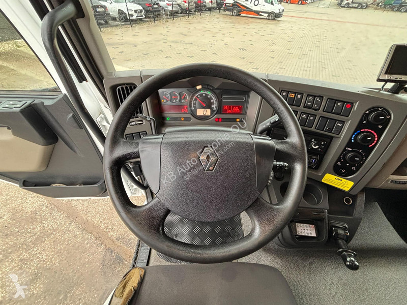 Renault 220 4x2 BOX L=4287 mm truck