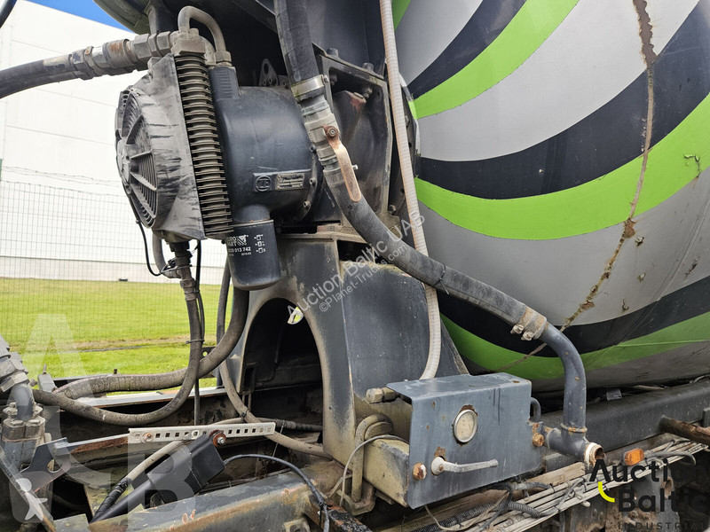 Béton Scania P 94 B