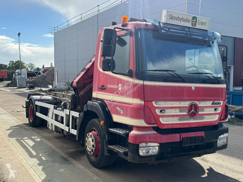 Mercedes AXOR 1829 4X2 + HMF 1560K4 + CABLELIFT...