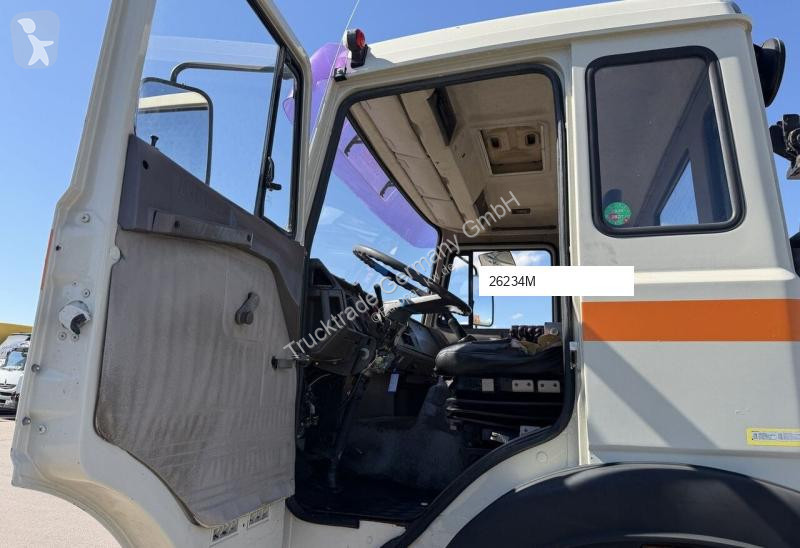 Iveco 300-30 AH truck