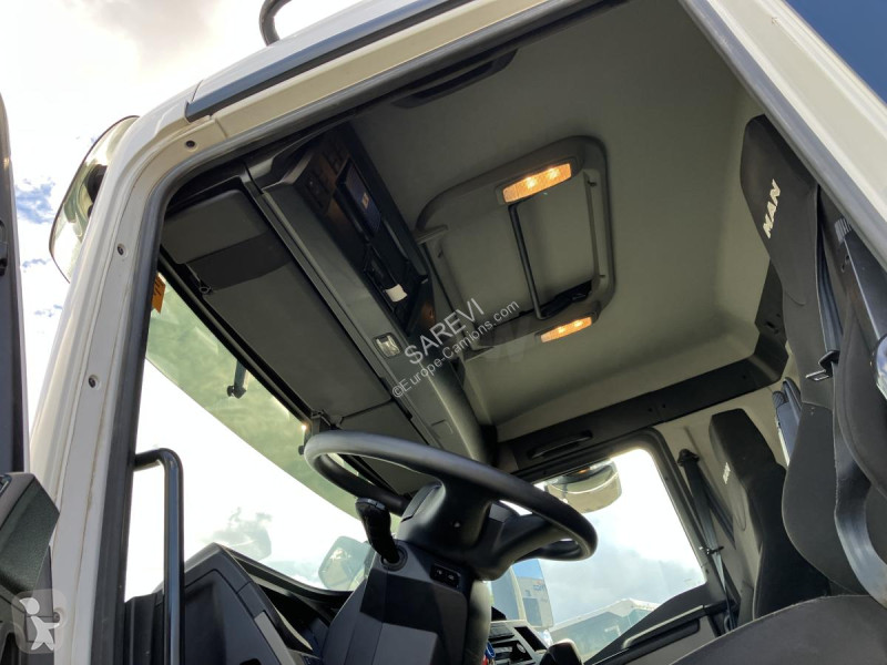 MAN 33.480 truck
