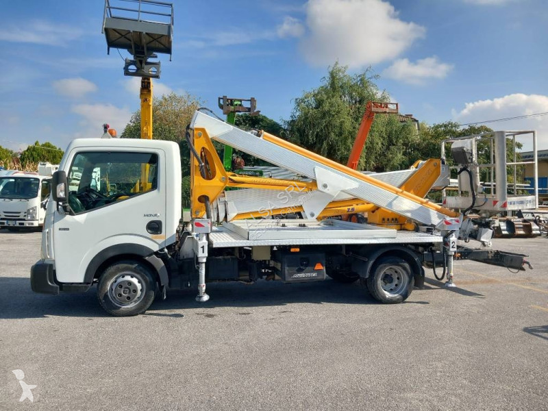 Renault mx250 truck