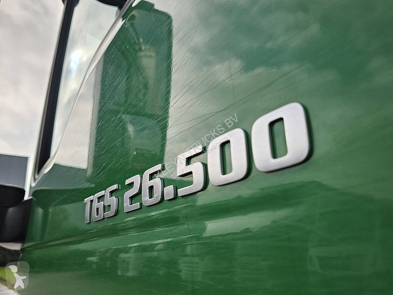 MAN 26.500 truck