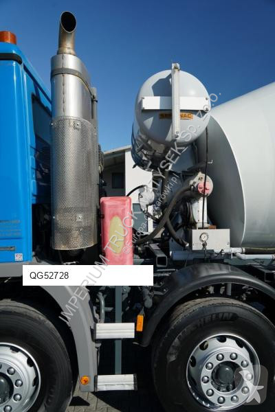 Béton Mercedes AROCS 3241