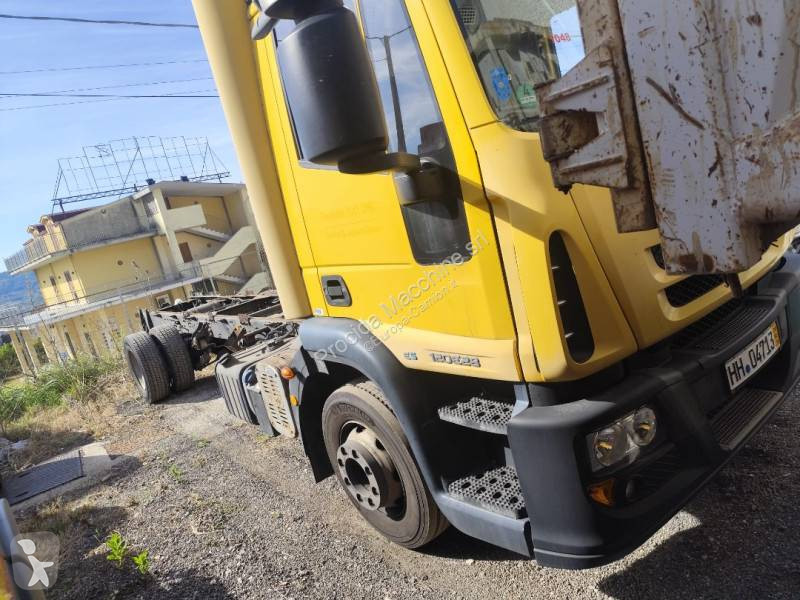 Kamion Iveco 120 E 28