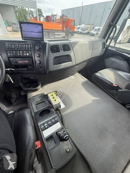 Renault 320 truck