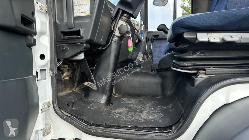 MAN LE280B 4x4 truck
