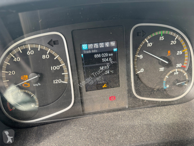 Mercedes 1218 truck