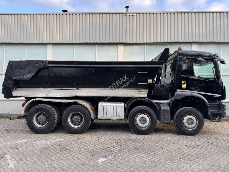 Kamion Mercedes AROCS 3246 8X4 TIPPER