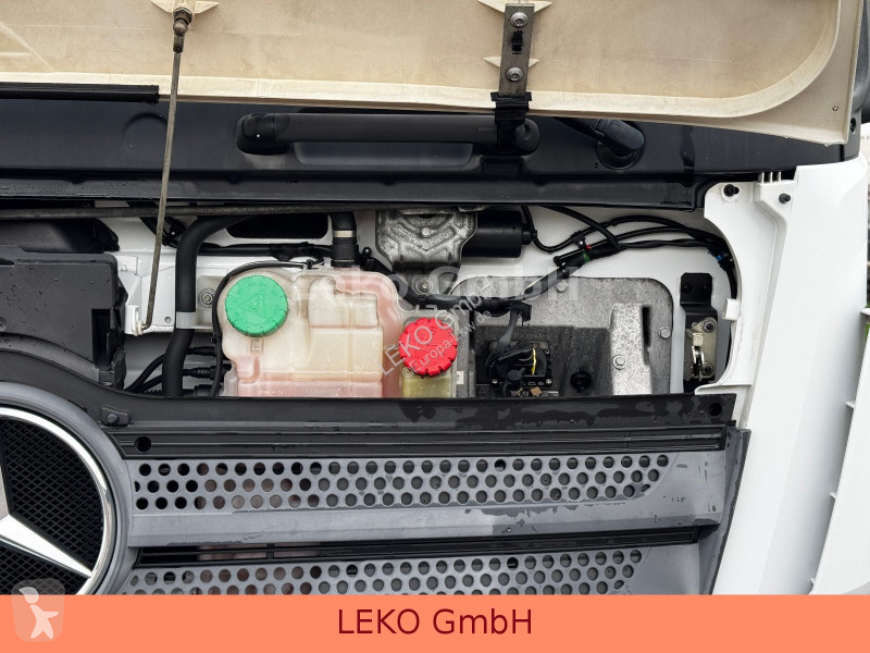 Kamion Mercedes 1218 Mit Carrier Sp 850Mt