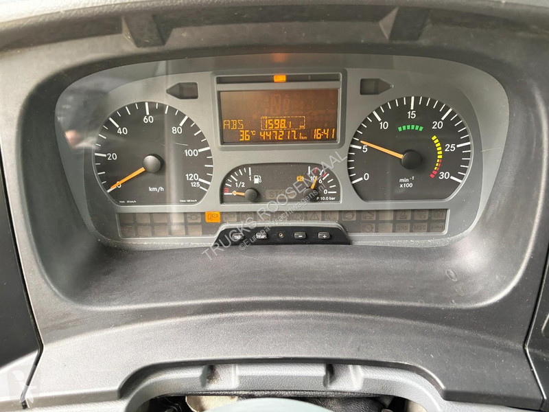 Vrachtwagen Mercedes 815 + MANUAL + spring