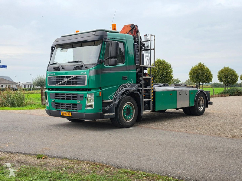 Volvo 9 4X2R FAL.9.0 RAD-A4/L90 CRANE/HOOK!! truck