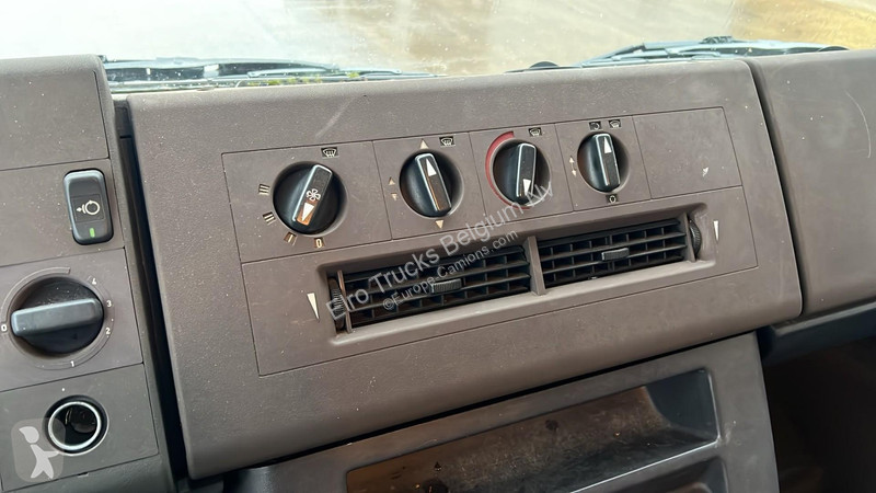 Kamion Mercedes 814 (POMPE MANUELLE / MANUAL...