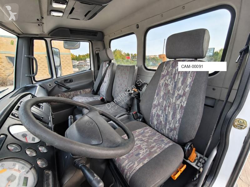 Nissan 5 Tn truck