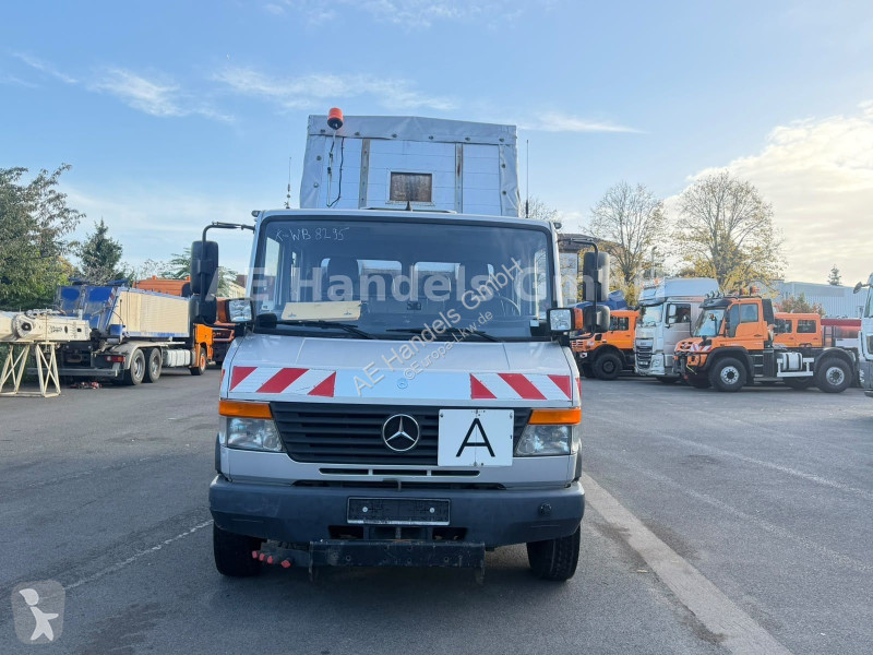 Vrachtwagen Mercedes 816D BB DoKA 13m3 8,2t...