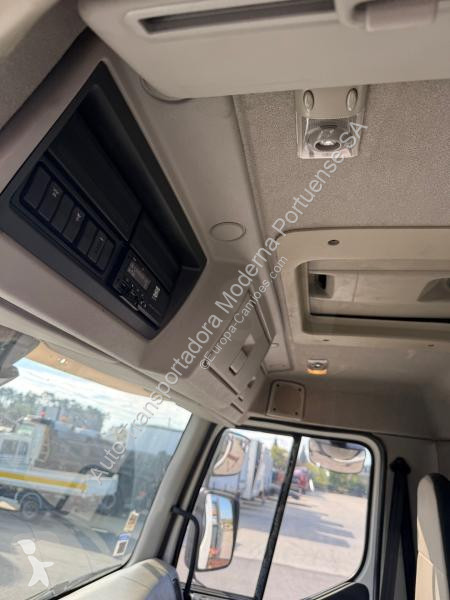 شاحنة Renault 380 DXI