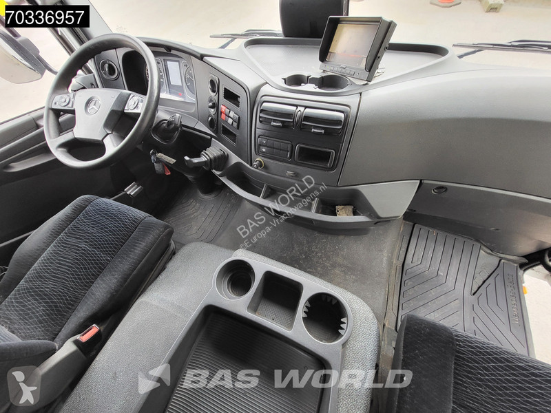 Kamion Mercedes 1218 4X2 12tonner 1500kg...