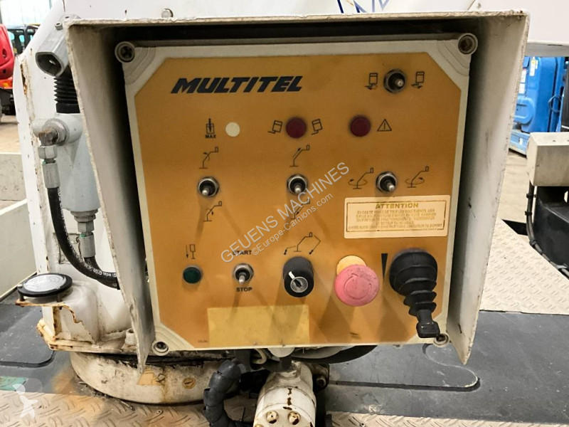 Kamion Renault 120 + multitel mt202