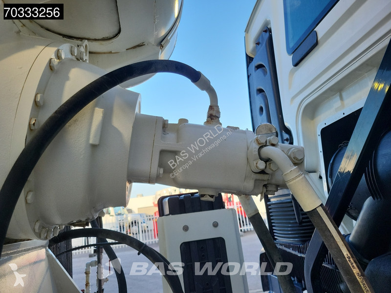 Vrachtwagen MAN 32.360  8X4 9m3 mixer Full...